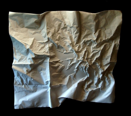 Haihtuva muisto
ter�s- ja lasikuituvahvisteinen kipsi
85cm x 100cm, 2012